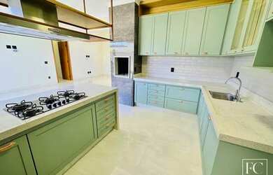 Imagem 16: Condomínio Gaivota II. Piscina, Churrasqueira, Guarda roupae235m² de...