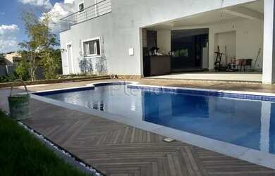 Imagem 3: Venda Casa com 430,00 metroQuadrado, 4 dormitório s , 3 vaga s . Swiss...