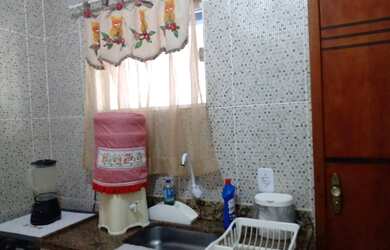 Imagem: A casa possui 1 Dormitório, 2 Banheiros e está localizado