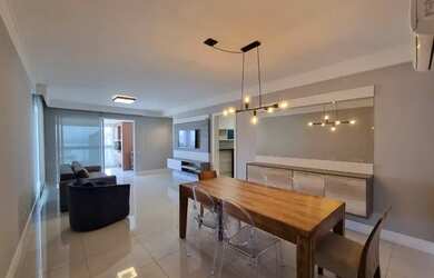 Imagem: O apartamento possui 3 Dormitórios, 4 Banheiros, 2 Vagas na