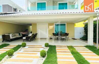 Imagem: A casa em condomínio possui 5 Dormitórios, 5 Banheiros, 4