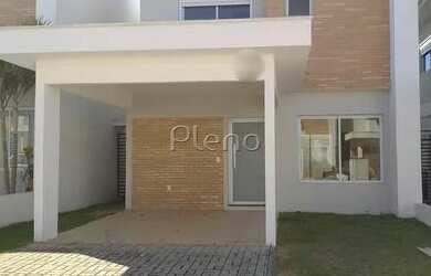 Imagem: A casa possui 3 Dormitórios, 2 Banheiros, 3 Vagas na garagem