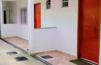 Imagem: A casa possui 1 Dormitório, 1 Banheiro, 37m² de Área e Imóvel