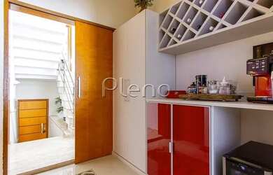 Imagem 16: Venda Casa com 303,86 metroQuadrado, 4 dormitório s , 2 vaga s . Swiss...