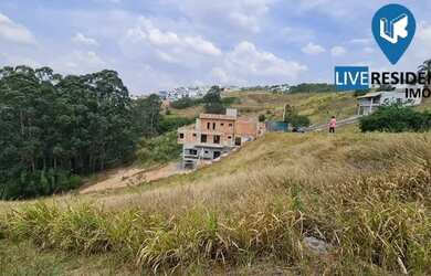 Imagem: O terreno possui 1.249m² de Área e está localizado em Loteamento