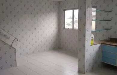 Imagem 13: Casa salão comercial numa frente e 4 salões comerciais na outra frente