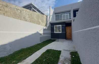 Imagem: A casa possui 3 Dormitórios, 1 Banheiro, 1 Vaga na garagem