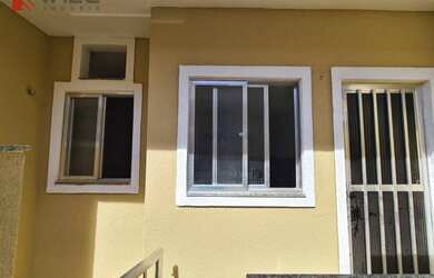 Imagem: A casa possui 1 Dormitório, 1 Banheiro, 42m² de Área e está