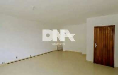 Imagem: O apartamento possui 3 Dormitórios, 3 Banheiros, 1 Vaga na