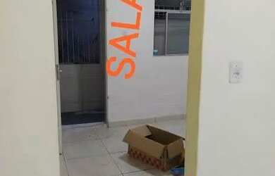 Imagem 4: ALUGA-SE UMA CASA. 1 Vaga na garageme1 Dormitório