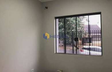 Imagem 7: Imóvel para venda possui 99 metros quadrados com 3 quartos em Jardim Dias I - Maringá - PR