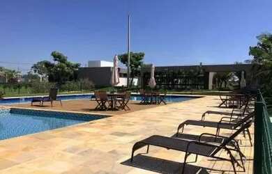 Imagem: O terreno possui 300m² de Área, Imóvel novo e está localizado