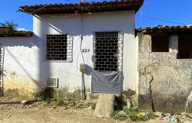 Imagem: A casa possui 1 Dormitório, 1 Banheiro e está localizado