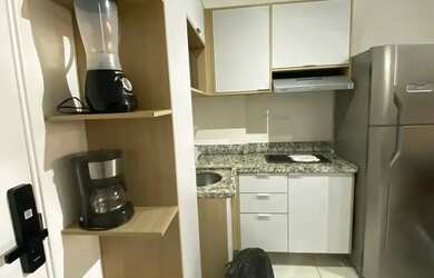 Imagem: O apartamento possui 1 Dormitório, 1 Banheiro, 1 Vaga na garagem