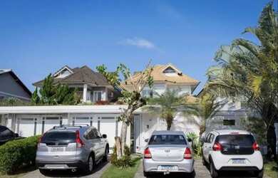 Imagem 4: Casa de condomínio para aluguel com 354 metros quadrados com 4 quartos