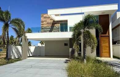 Imagem: A casa em condomínio possui 4 Dormitórios, 3 Banheiros, 3