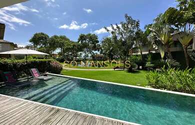 Imagem: A casa em condomínio possui 4 Dormitórios, 5 Banheiros, 4