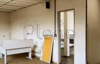 Imagem: O depósito possui 1 Vaga na garagem e 40m² de Área e está