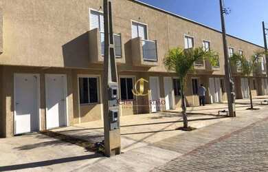 Imagem: A casa em condomínio possui 2 Dormitórios, 1 Banheiro, 1 Vaga