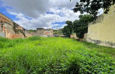 Imagem: O terreno possui 1.152m² de Área e está localizado em Santa