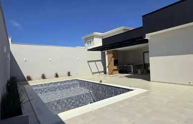 Imagem: A casa em condomínio possui 3 Dormitórios, 5 Banheiros, 4