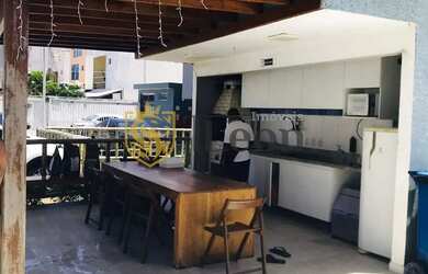 Imagem: O apartamento possui 2 Dormitórios, 2 Banheiros, 2 Vagas na