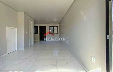 Imagem: A casa possui 3 Dormitórios, 3 Banheiros, 2 Vagas na garagem