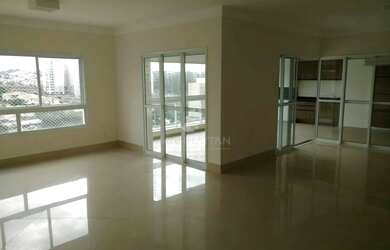 Imagem: O apartamento possui 4 Dormitórios, 5 Banheiros, 4 Vagas na