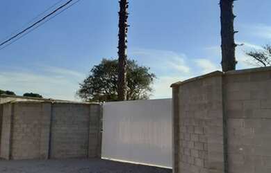 Imagem: A chácara possui 1.900m² de Área e está localizado em Barro