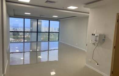 Imagem: O depósito possui 1 Vaga na garagem, 45m² de Área e está