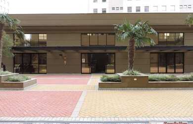 Imagem: O depósito possui 1 Vaga na garagem e 60m² de Área e está