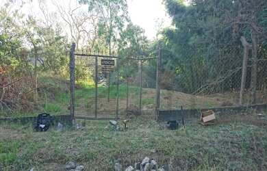 Imagem: O terreno possui 3.200m² de Área e está localizado em Parque