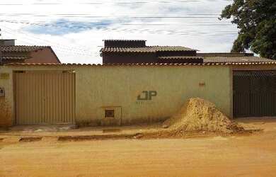 Imagem: A casa possui 2 Dormitórios, 1 Banheiro, 57m² de Área e