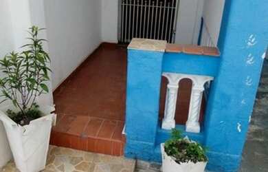 Imagem: A casa possui 3 Dormitórios, 2 Banheiros, 2 Vagas na garagem