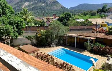Imagem 7: Casa em Maricá. Piscina, Churrasqueira, Varandae400m² de Área