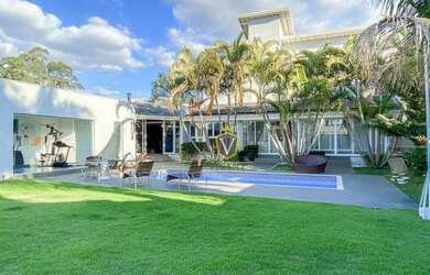 Imagem: A casa em condomínio possui 3 Dormitórios, 5 Banheiros, 4