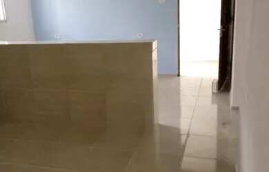 Imagem: A casa possui 2 Dormitórios, 1 Banheiro e está localizado