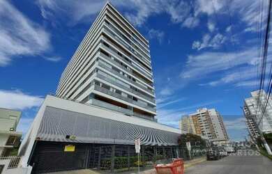 Imagem: O apartamento possui 3 Dormitórios, 1 Banheiro, 1 Vaga na garagem