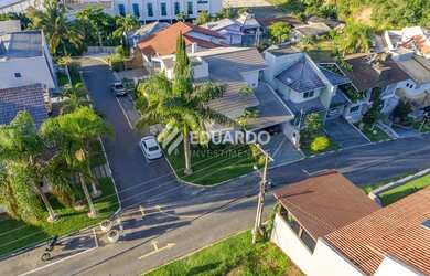 Imagem 1: Casa de alto padrão à venda no Condomínio Residencial Ariribá, Balneário...