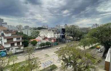 Imagem: O depósito possui 1 Vaga na garagem, 37m² de Área e está