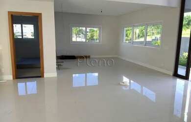 Imagem 6: Venda Casa com 430,00 metroQuadrado, 4 dormitório s , 3 vaga s . Swiss...