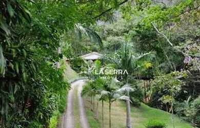 Imagem: A casa à venda possui 5 Dormitórios, 5 Banheiros e 500m²