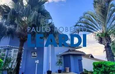 Imagem: A casa em condomínio possui 3 Dormitórios, 4 Banheiros, 5