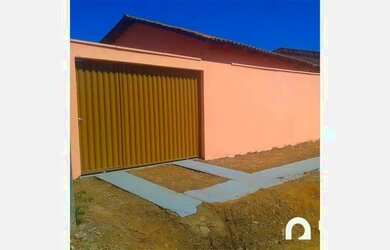 Imagem: A casa possui 3 Dormitórios, 3 Banheiros, 1 Vaga na garagem