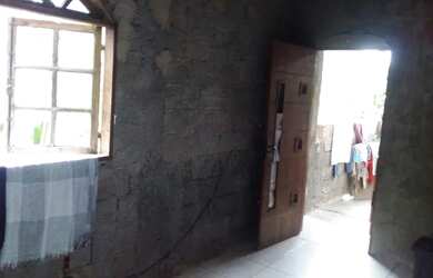 Imagem 2: Vendo uma casa no pita. 1 Banheiroe2 Dormitórios