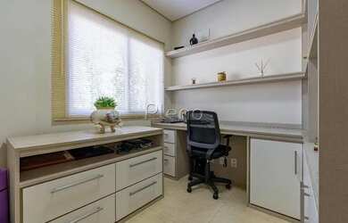 Imagem 10: Venda Casa com 297,24 metroQuadrado, 4 dormitório s , 2 vaga s . Swiss...