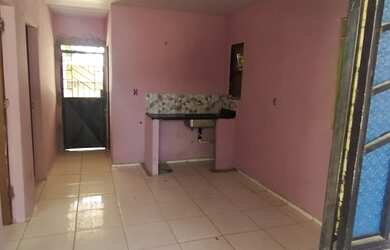 Imagem 4: Aluga-se Casa. Varanda, 1 Vaga na garageme2 Dormitórios