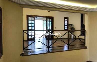 Imagem: A casa em condomínio possui 3 Dormitórios, 3 Banheiros, 2