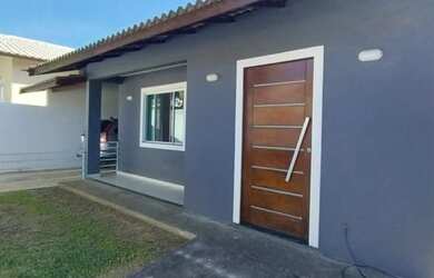 Imagem: A casa possui 2 Dormitórios, 1 Banheiro, 4 Vagas na garagem