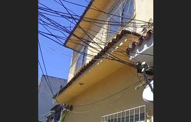 Imagem: A casa possui 2 Dormitórios, 1 Banheiro, 1 Vaga na garagem